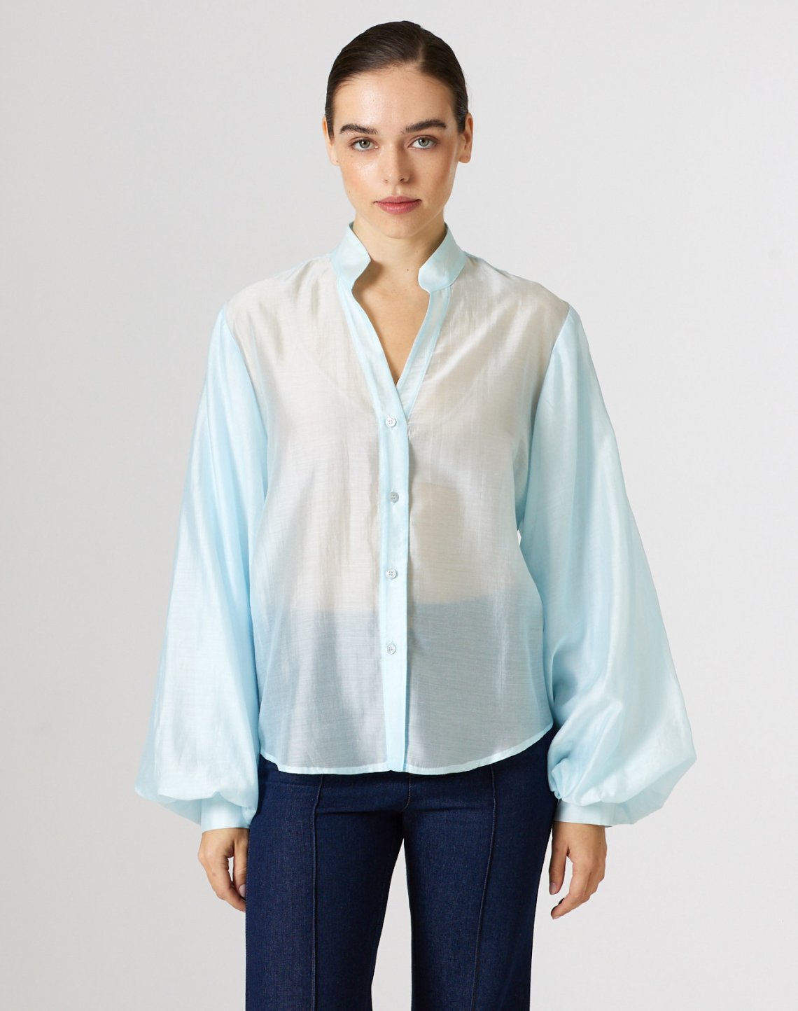 Shirt with puff sleeves