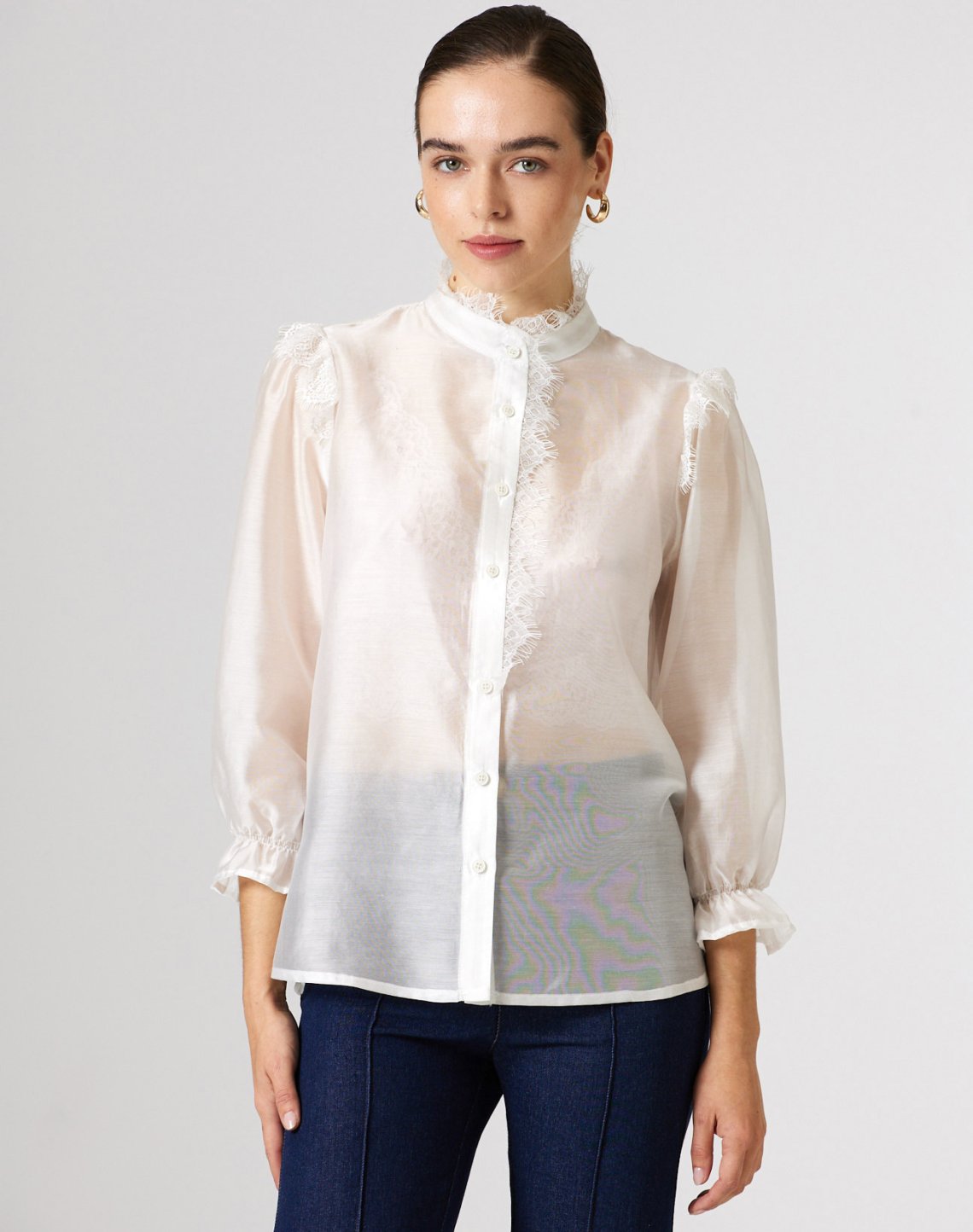 Shirt with lace