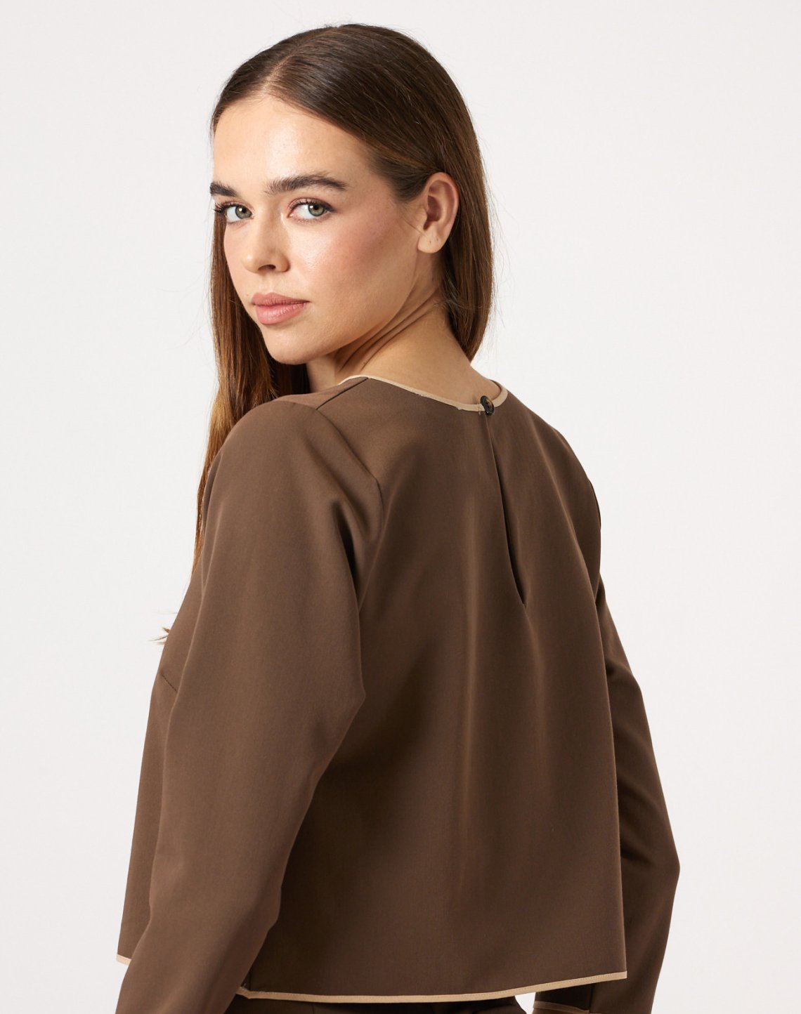 Blouse with piped seams