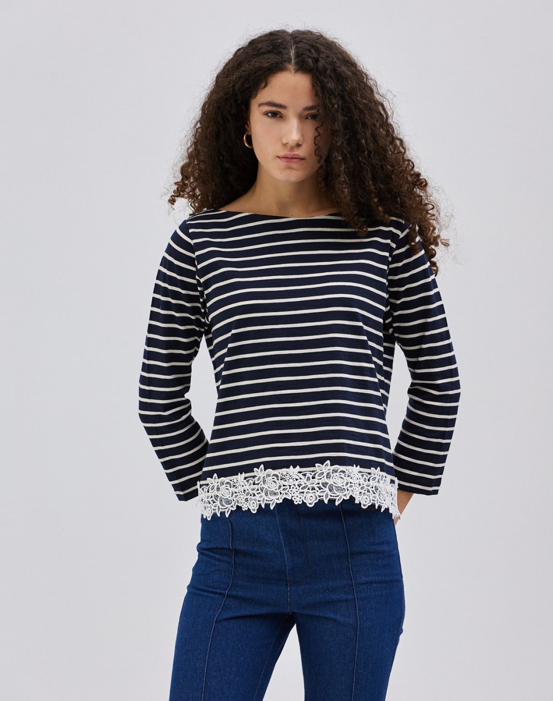 Striped blouse with lace