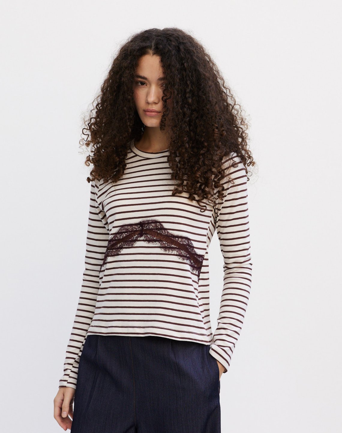 Striped blouse with lace