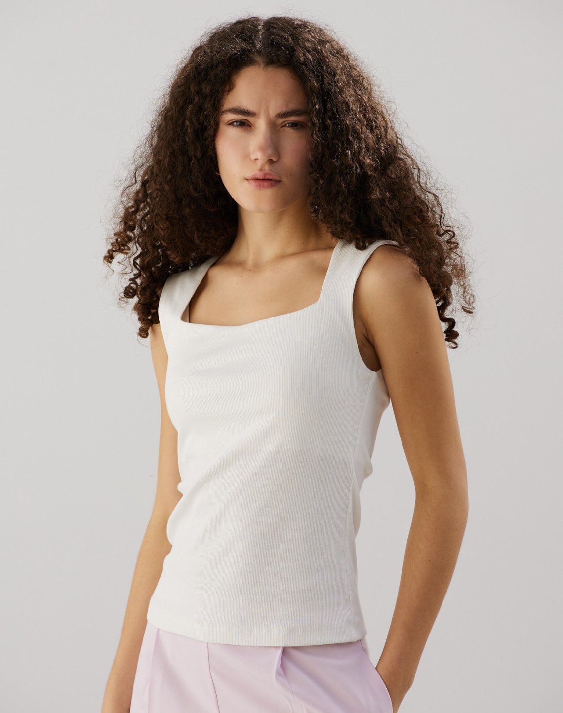 Ribbed sleeveless top