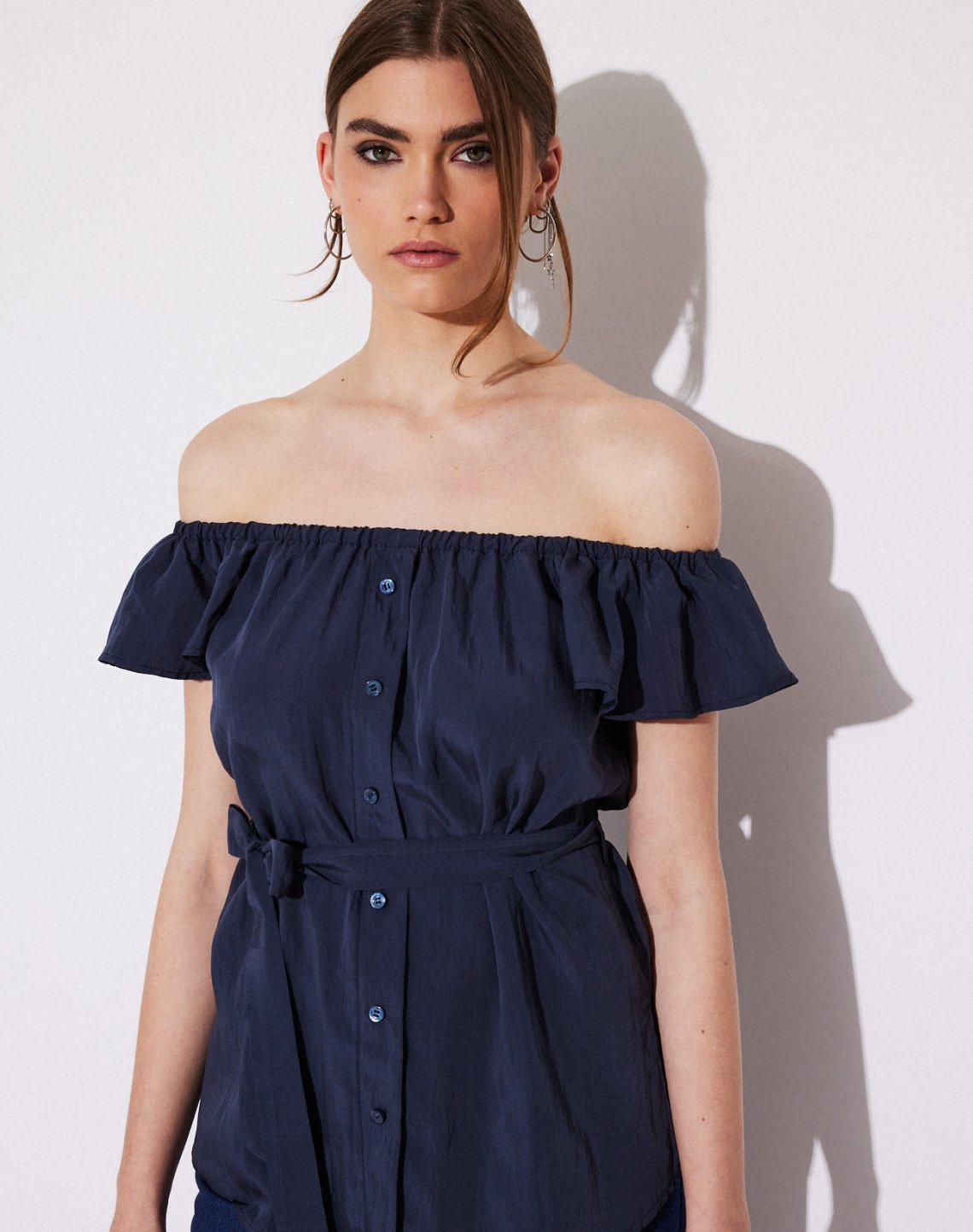 Off shoulders top