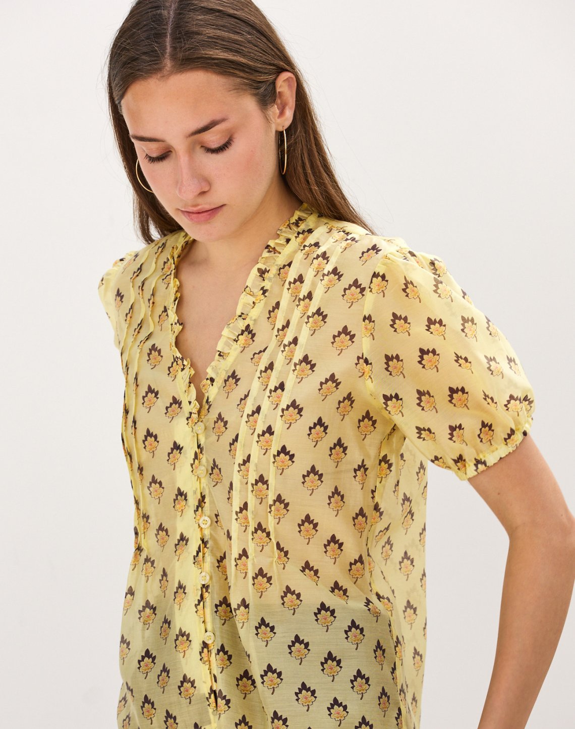 Printed shirt with pleats