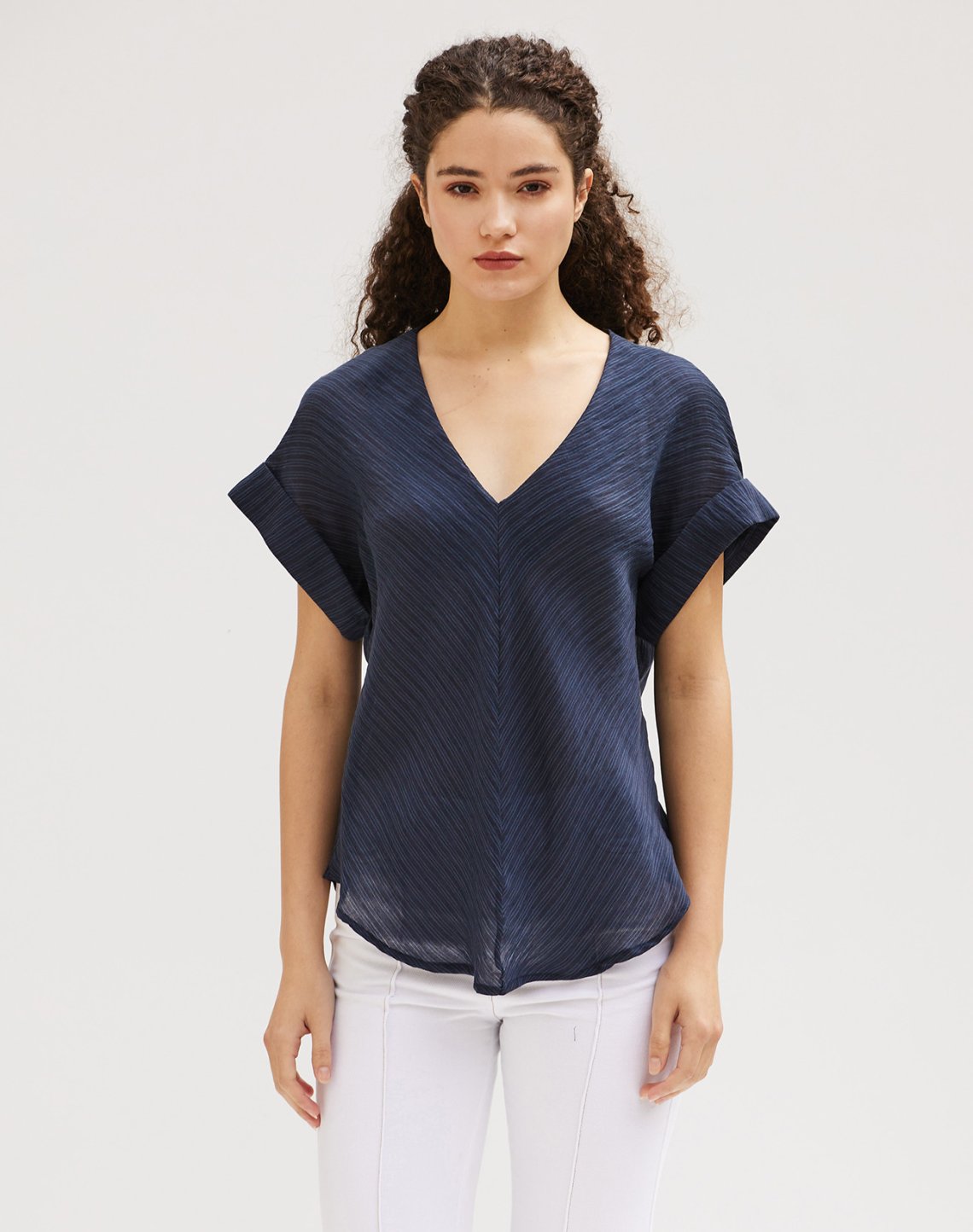 V neckline striped blouse