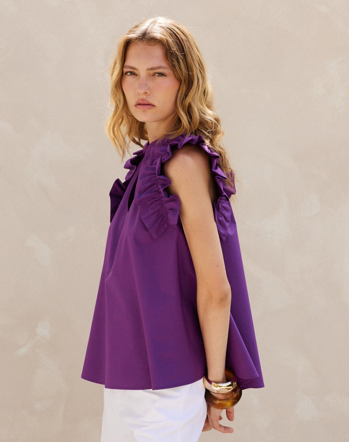 Poplin blouse with ruffles
