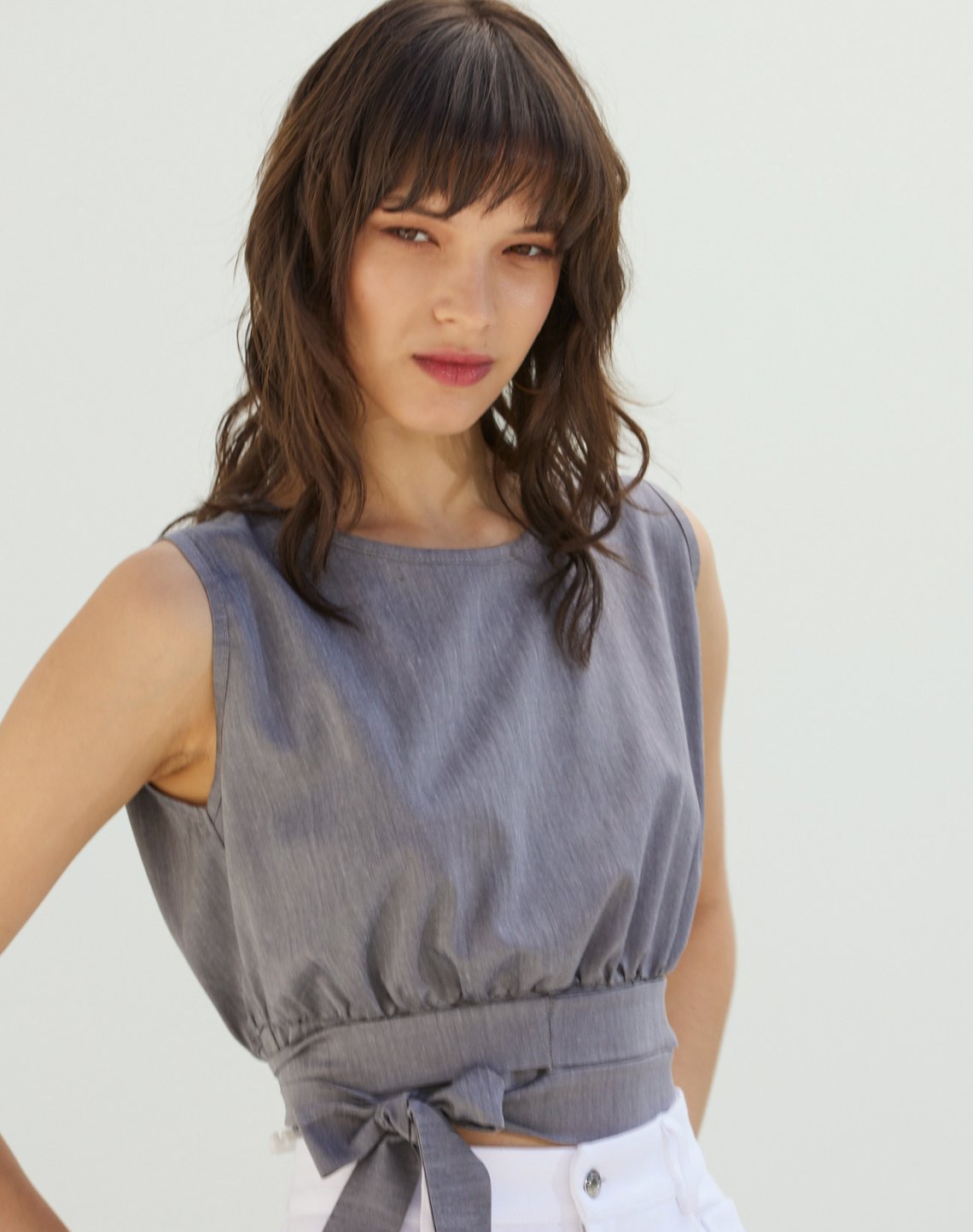 Crop top with tie
