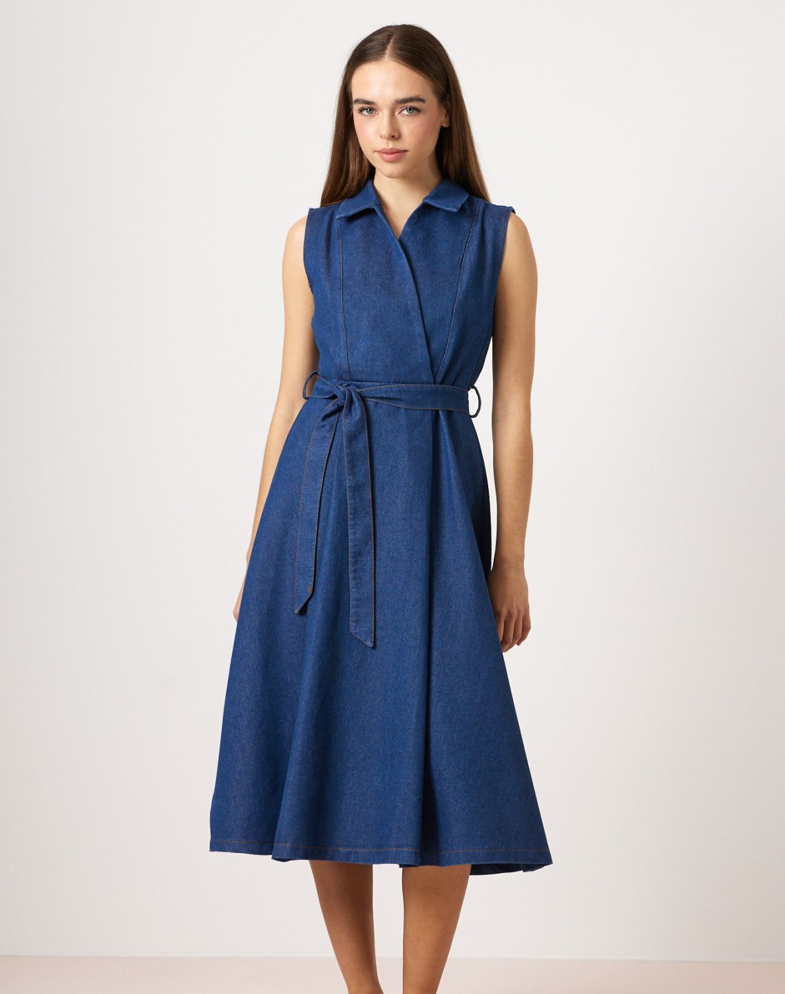 Midi denim dress with collar