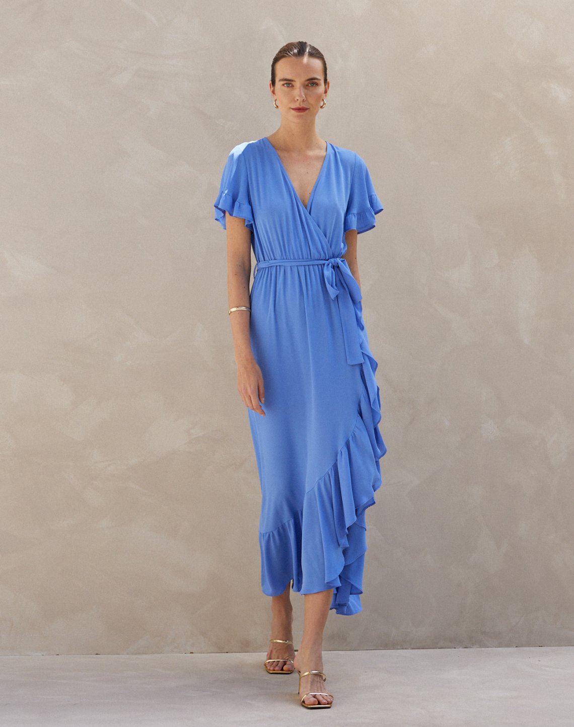Maxi dress with ruffles