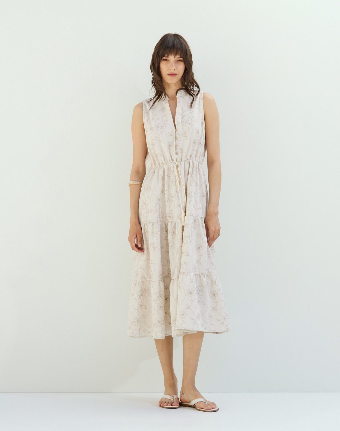 Embroidery linen dress