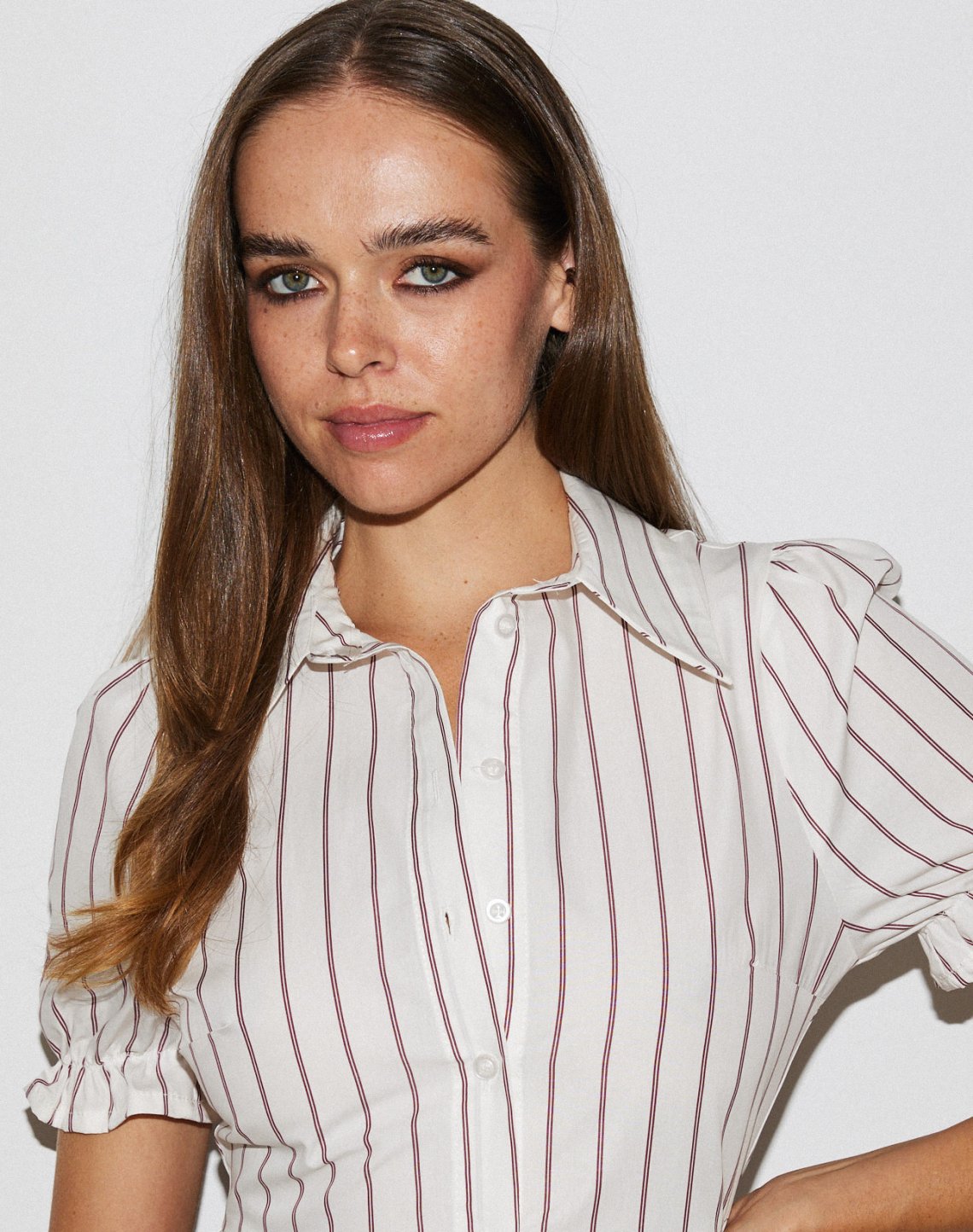 Shirt with puff sleeves