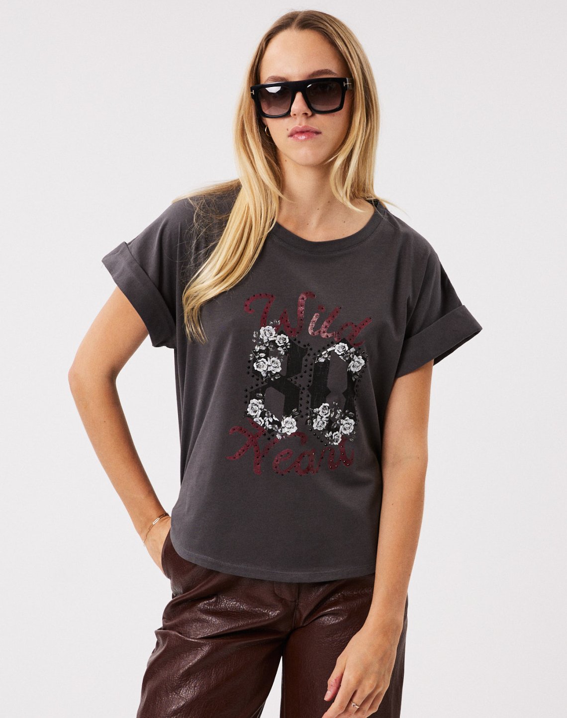 T-shirt με τύπωμα κα στρας