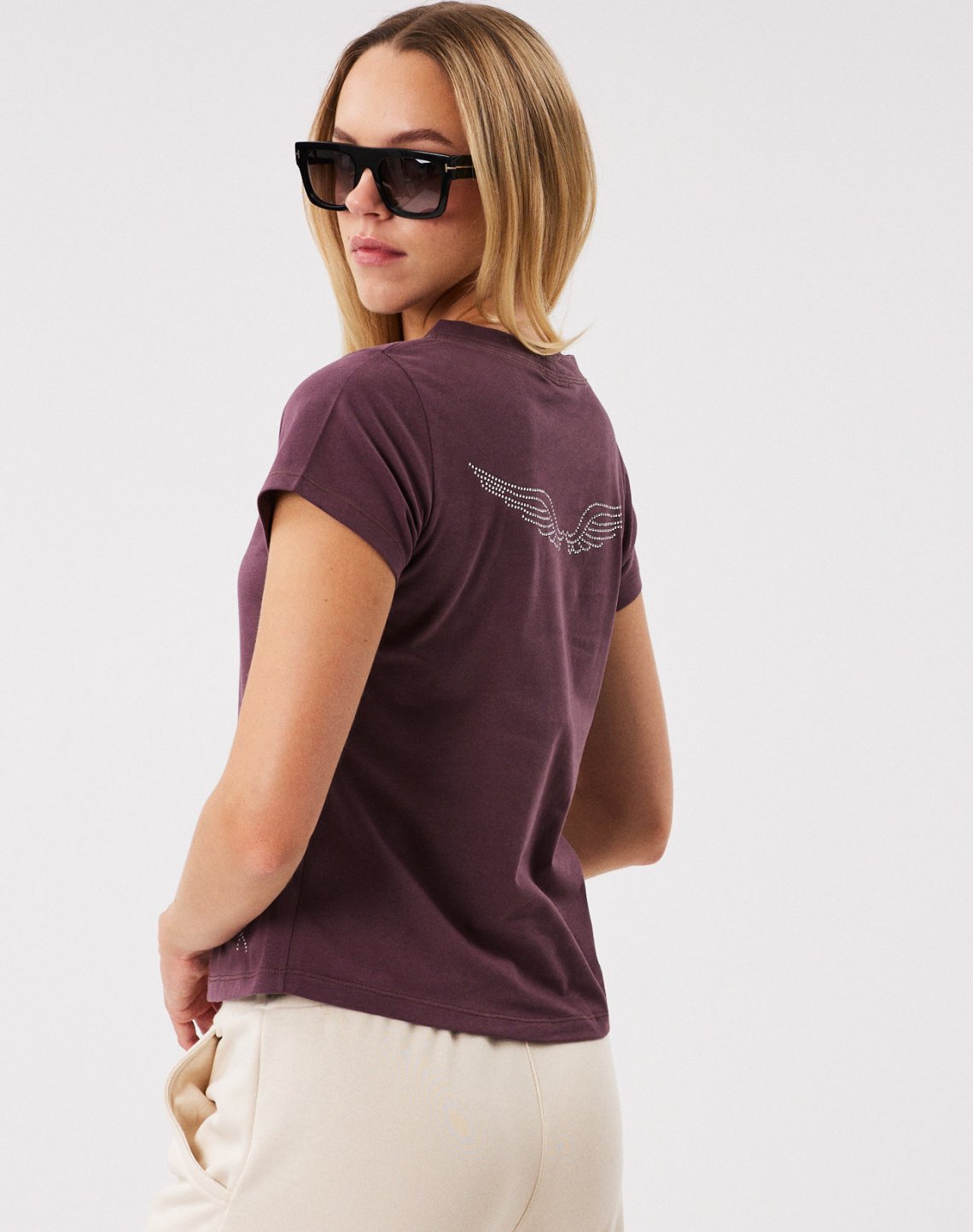 T-shirt με τύπωμα και στρας